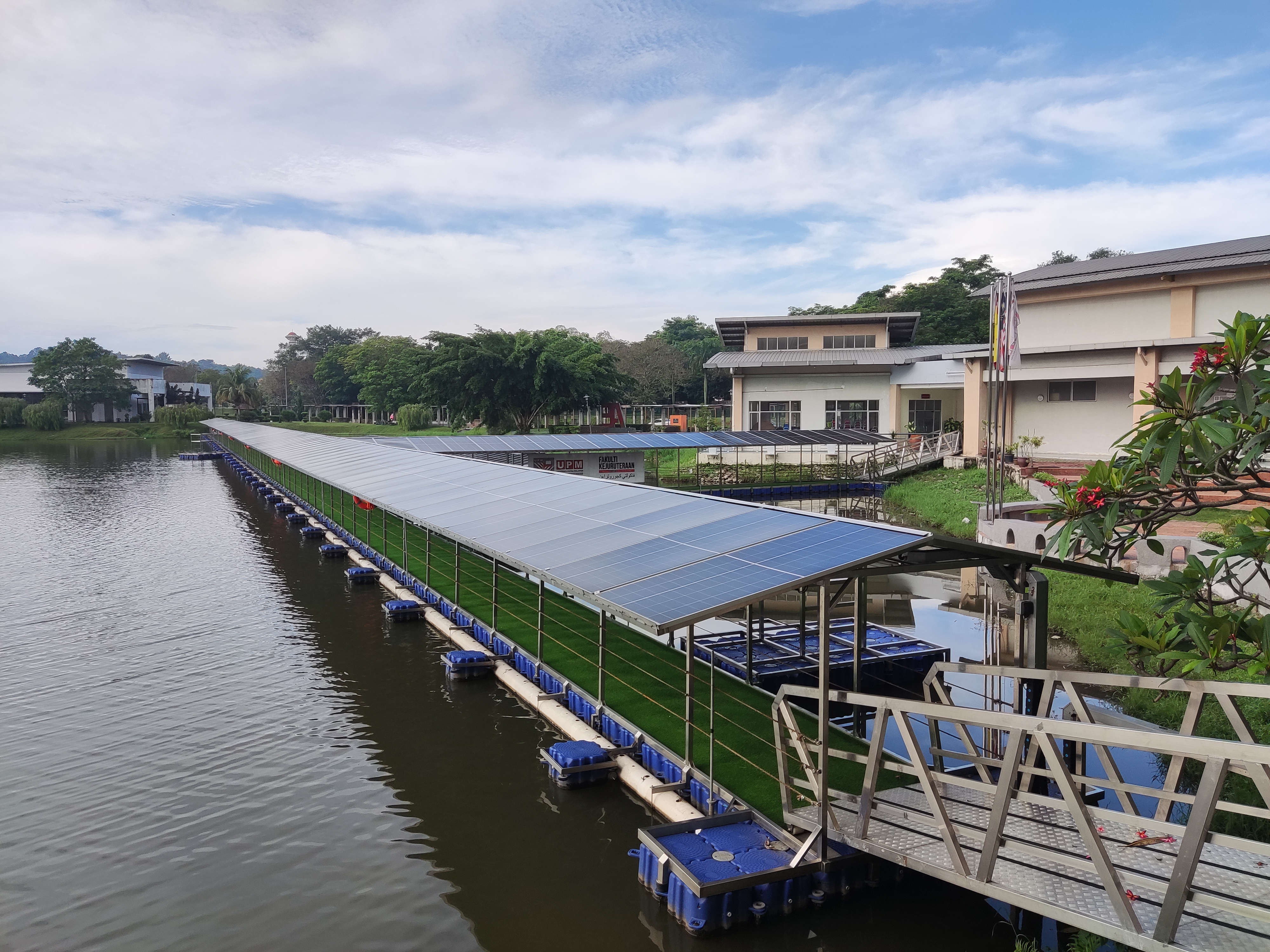 Ministerul Mediului repune în funcțiune sistemul de panouri fotovoltaice de pe sediul instituției