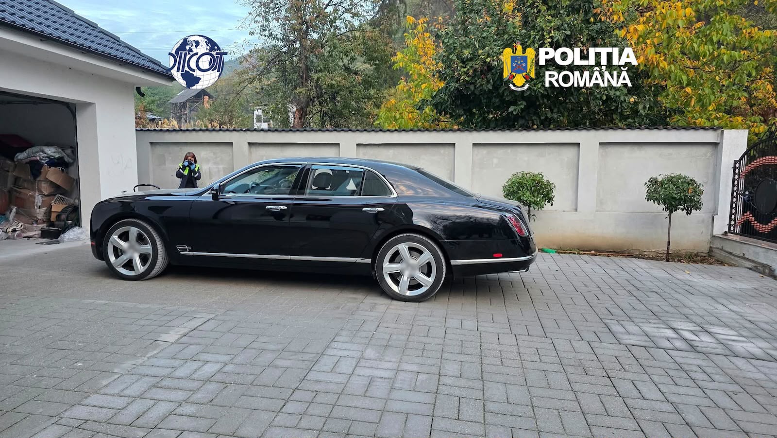 Ancheta DIICOT și FBI privind gruparea de criminalitate organizată care importa autoturisme de lux din SUA