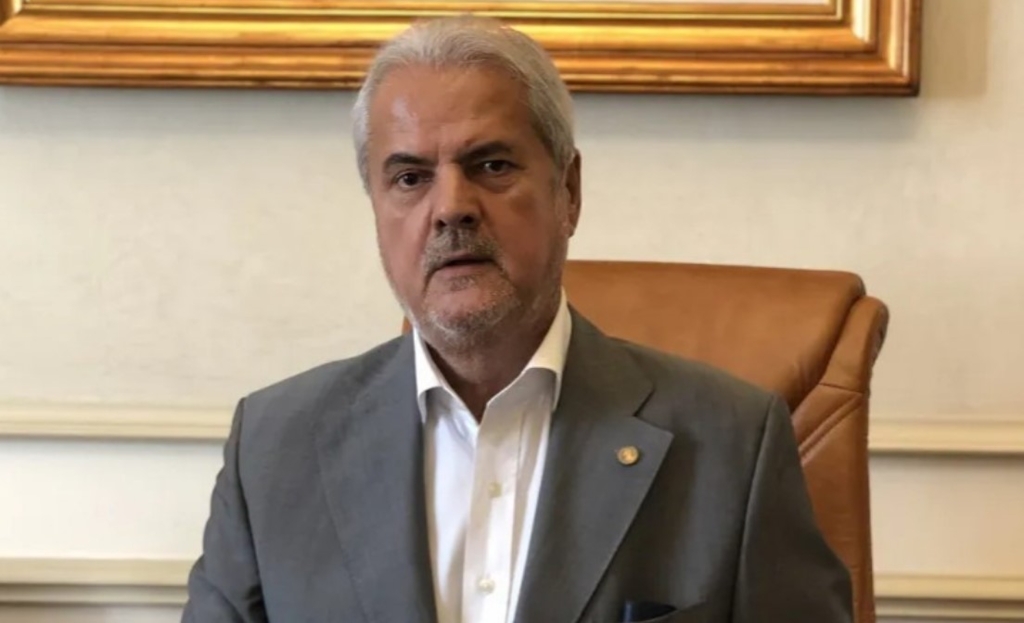 Adrian Năstase analizează rolul serviciilor de informații în politica externă și protejarea interesului național