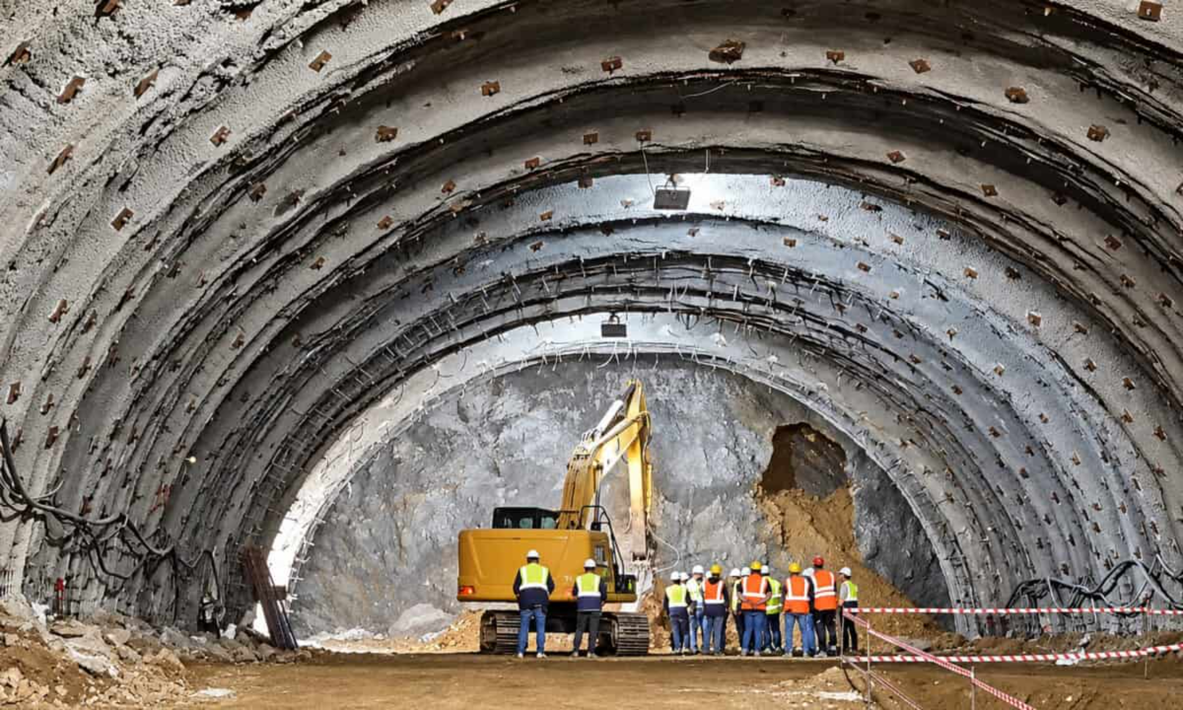 Planuri de infrastructură: peste 26 de kilometri de tuneluri pe rețeaua de autostrăzi din România