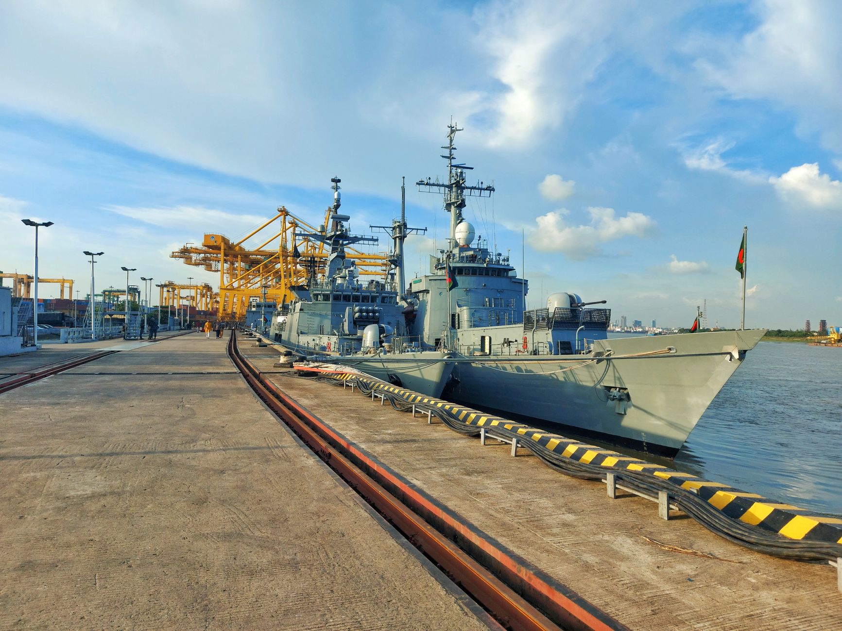 România solicită sprijin pentru securitatea de la Marea Neagră; Franța oferă echipamente necesare