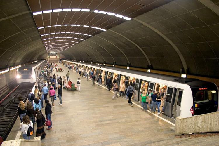Conflictul de interese blochează negocierea noului Contract Colectiv de Muncă la Metrorex