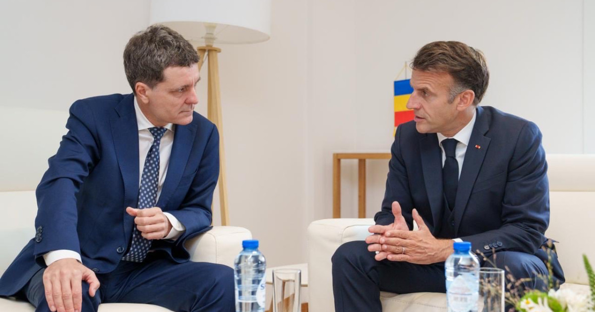 Nicușor Dan a transmis lui Emmanuel Macron îngrijorările României privind atacurile cu drone în Marea Neagră