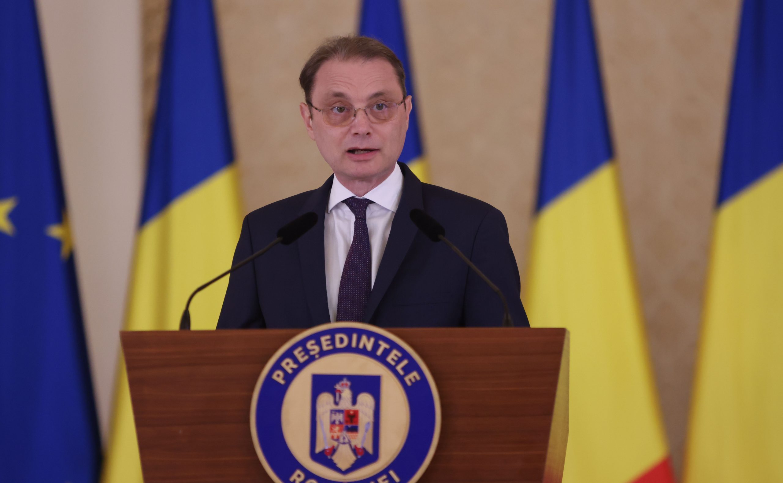 Luca Niculescu convoacă miniștrii propuși la un prânz de lucru înainte de votul de învestitură
