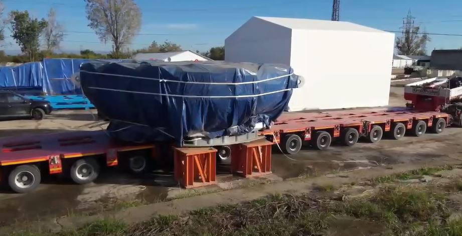 Transportul utilajului TBM pentru tunelul Poiana de pe Autostrada Sibiu – Pitești a început