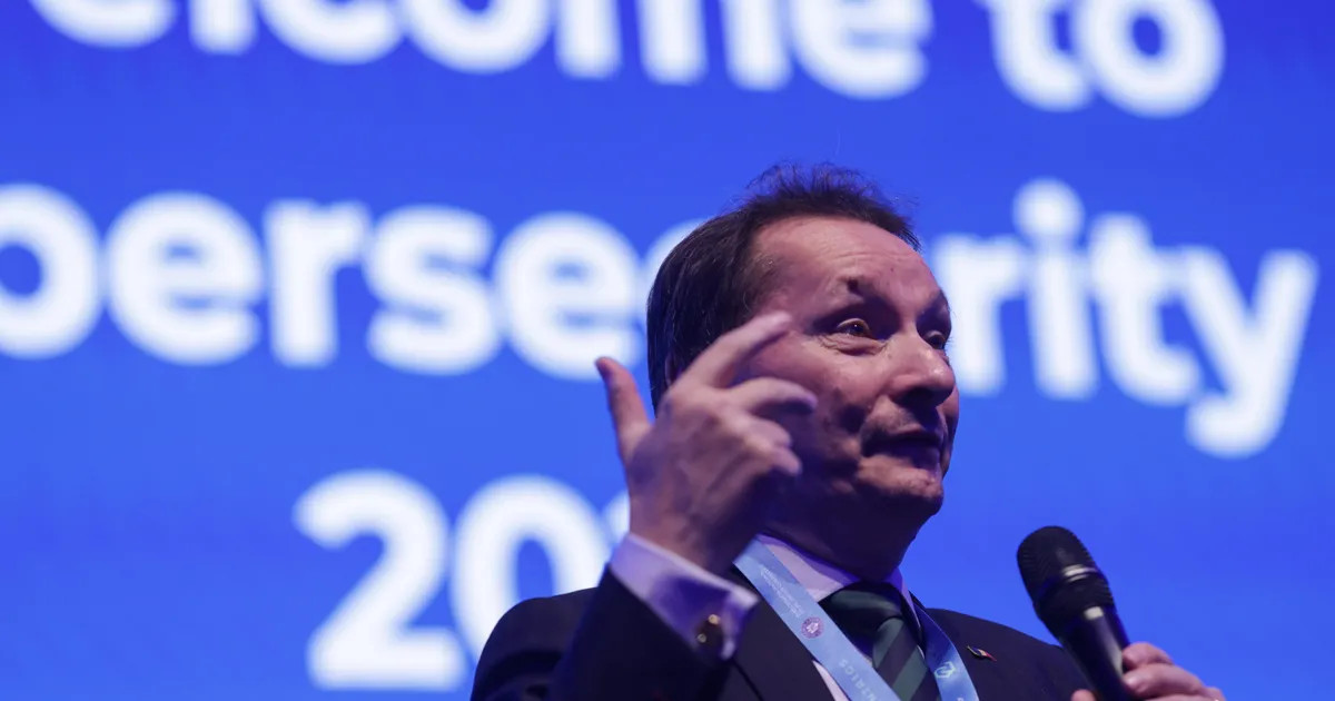 Avertismentul șefului DNSC privind inteligența artificială și vulnerabilitățile infrastructurilor critice