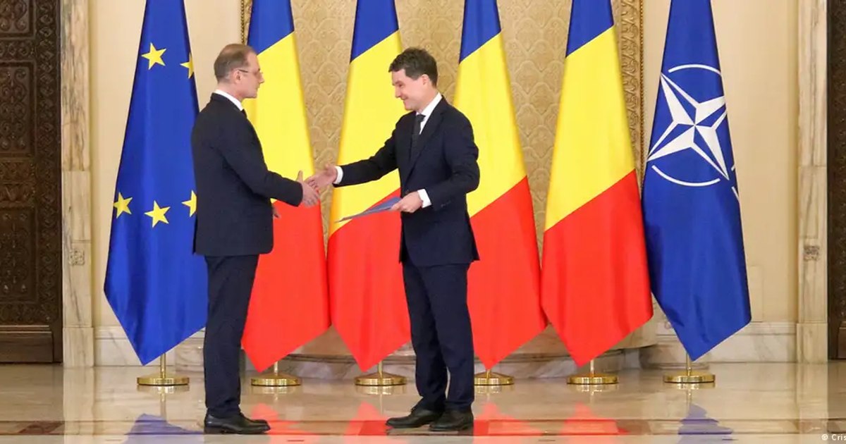 Noua direcție a politicii externe sub cabinetul Luca Niculescu: de la reflexele de candidat la rol activ