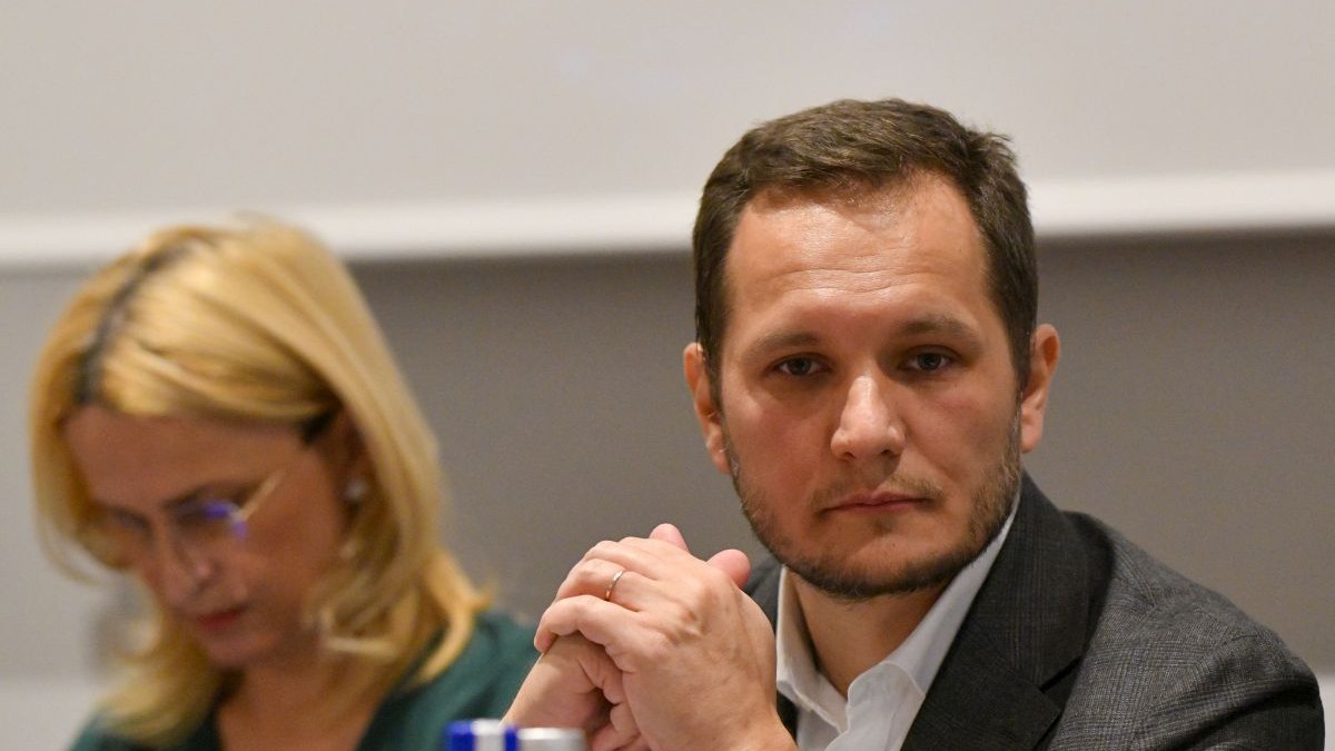 Demisia prefectului Bucureștiului, Andrei Nistor, marcată de acuzații privind cheltuielile Prefecturii