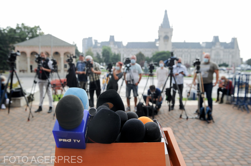 Agenda politică și de securitate a zilei: Consiliu Suprem de Apărare și sesizare la Curtea Constituțională