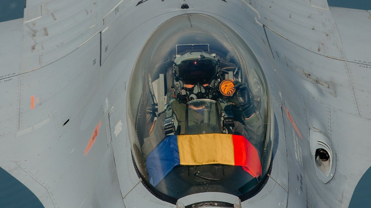 Armata României se confruntă cu deficitul de piloți în contextul modernizării flotei de avioane de luptă