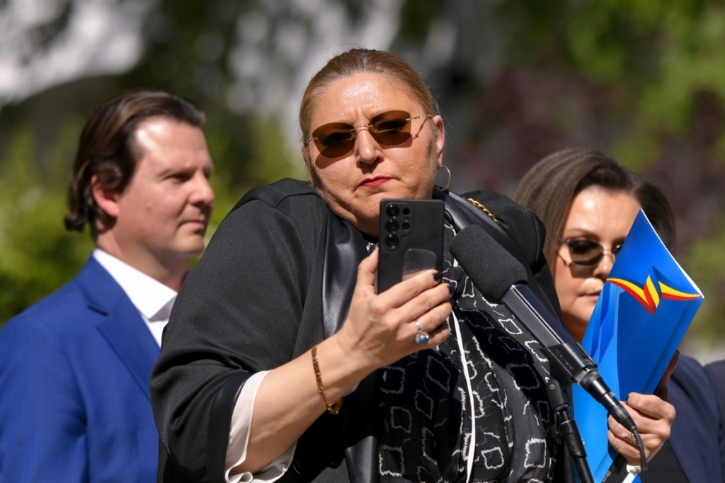 ÎCCJ dispune începerea judecății pentru Diana Șoșoacă în dosarul sechestrării unei jurnaliste din Italia