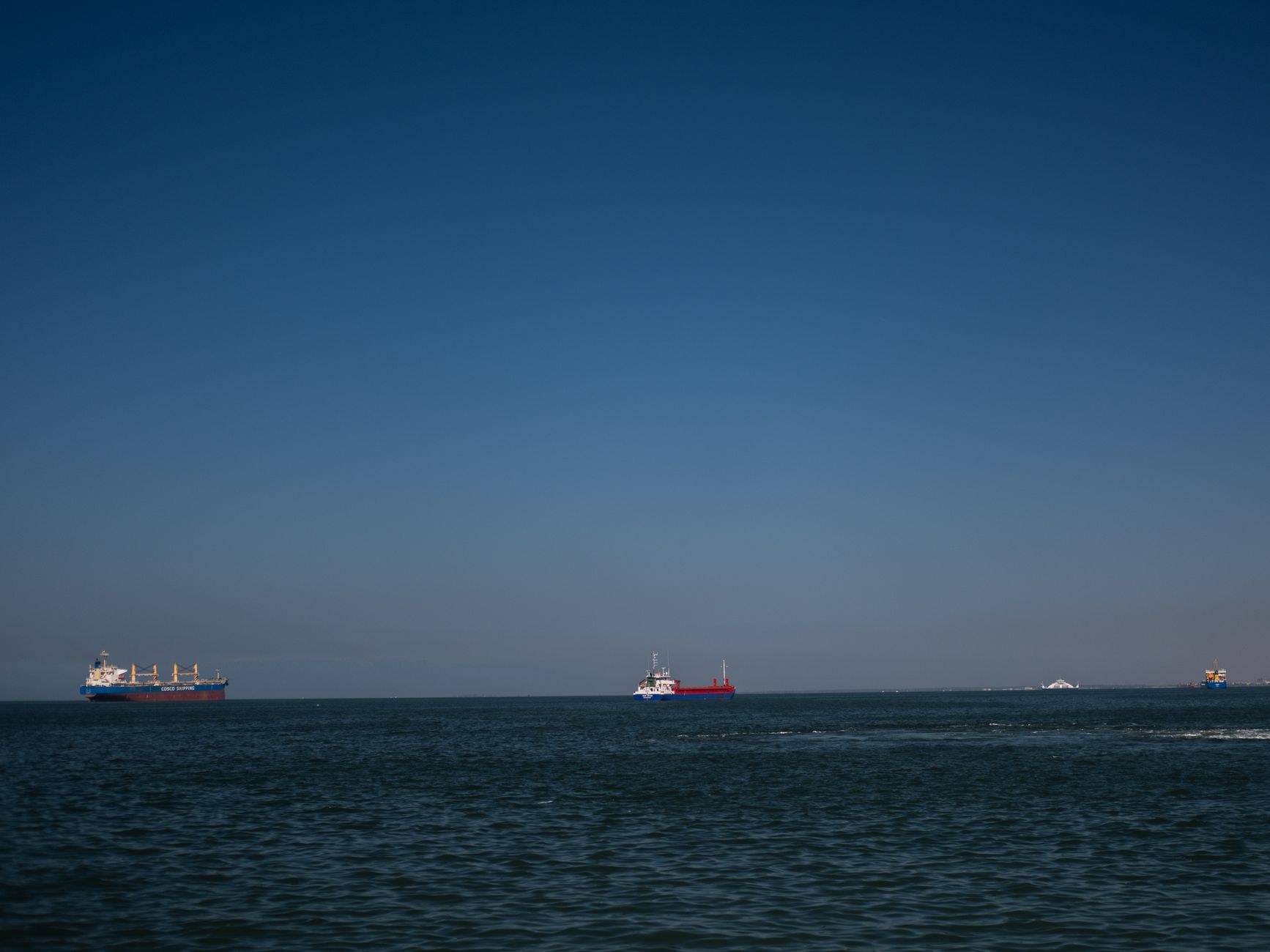 Parlamentul European solicită analiza unei operațiuni navale în Marea Neagră după atacurile asupra navelor civile