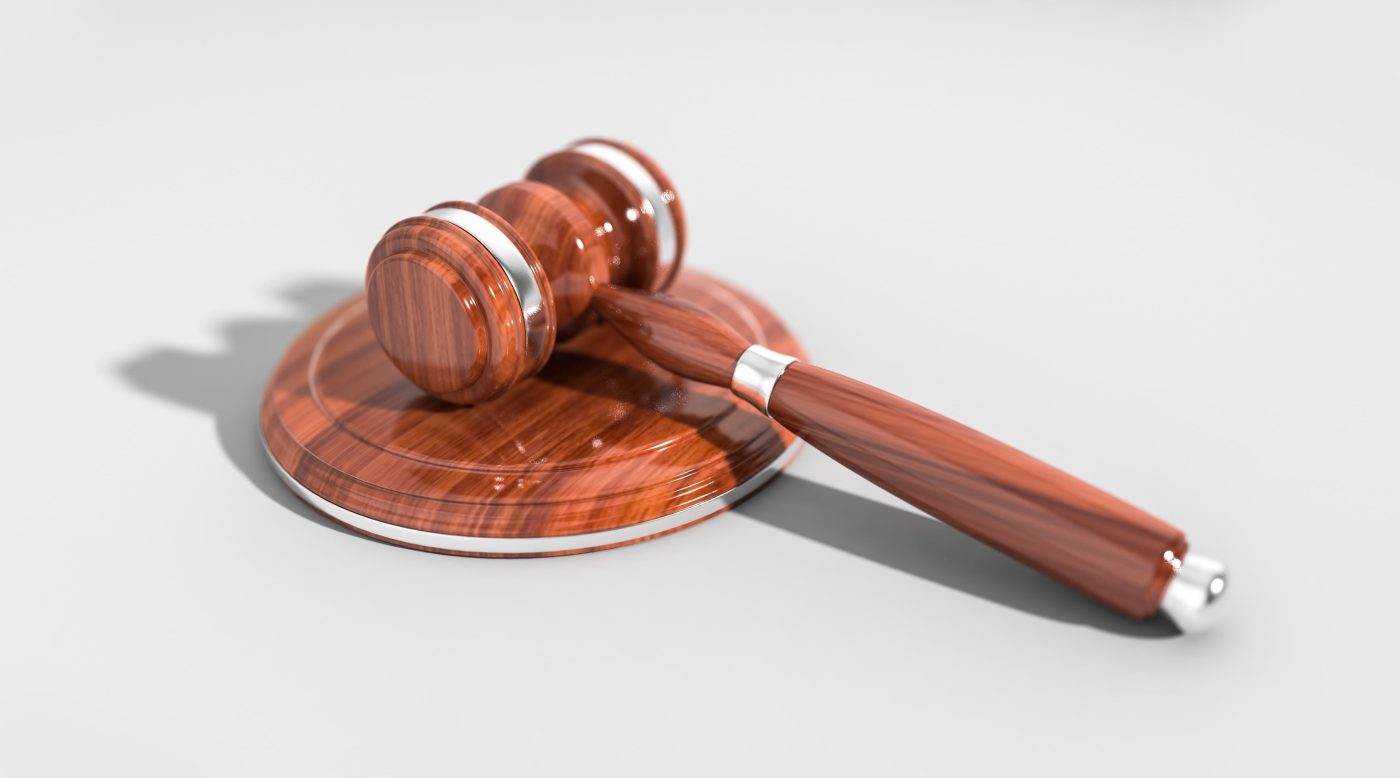 Litigiu juridic între APCE și ANRE privind transparența indemnizațiilor de conducere