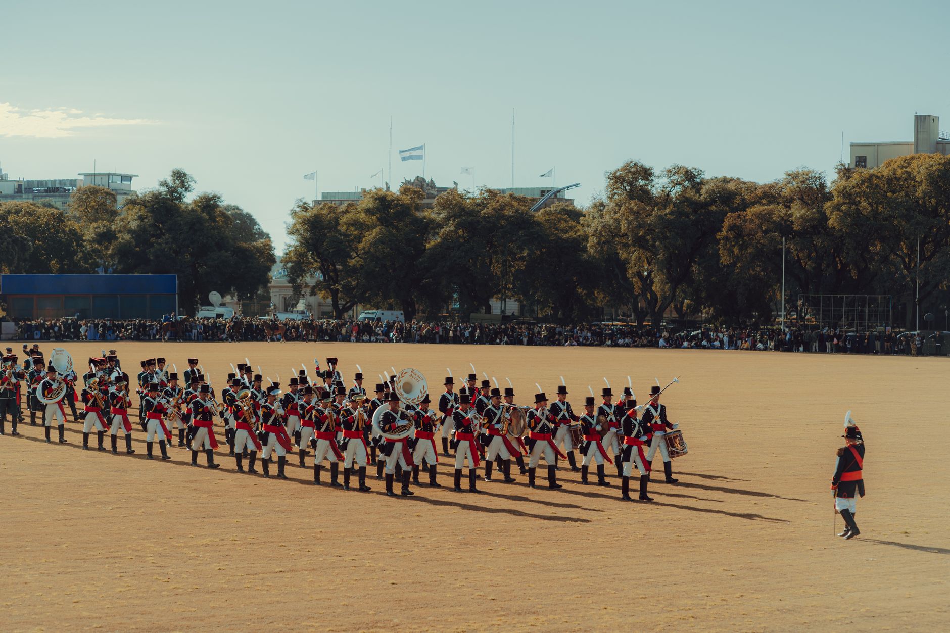 România marchează Ziua Armatei României prin ceremonii militare și survoluri aeriene