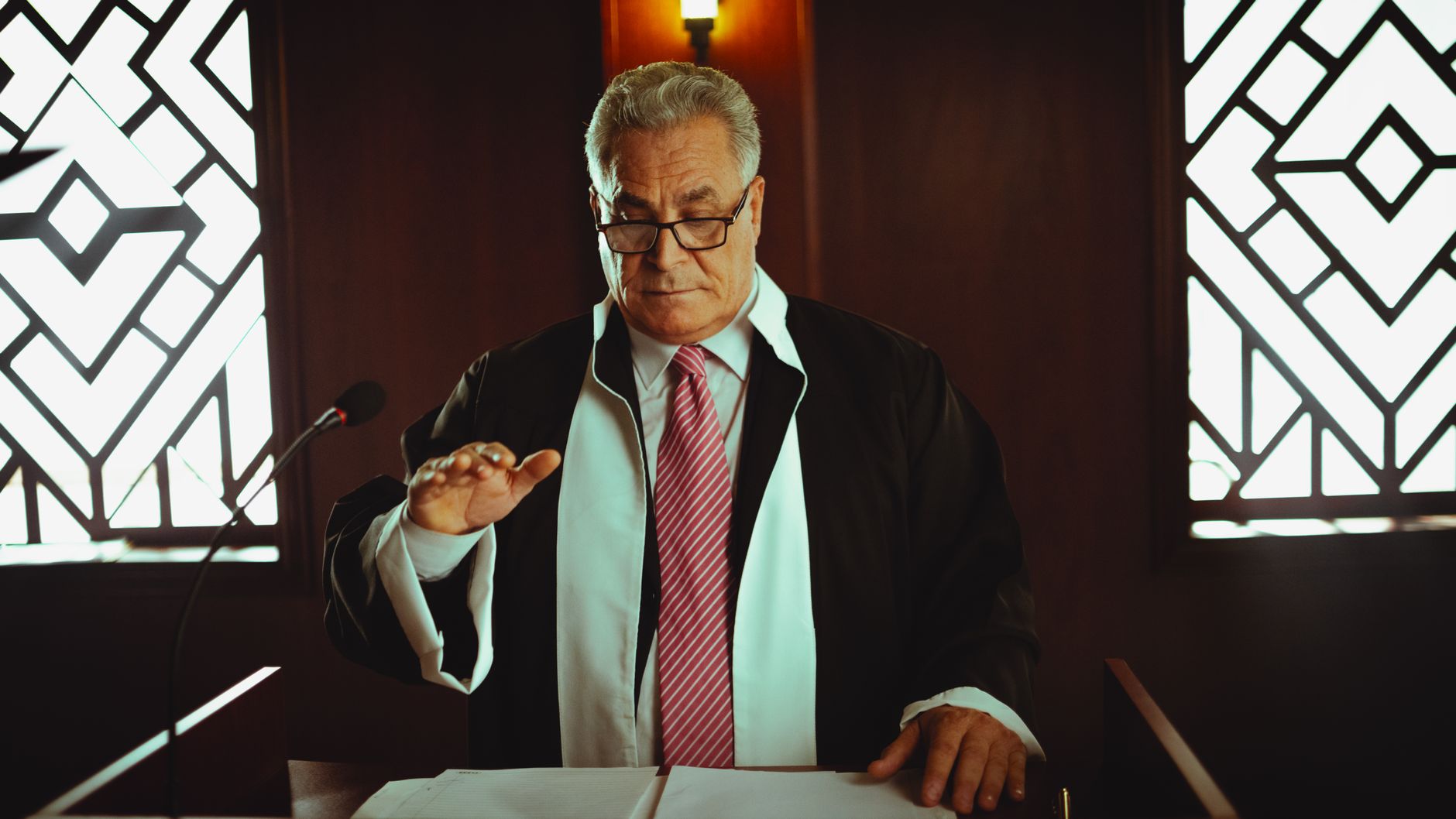 Tribunalul București decide astăzi dacă Călin Georgescu va rămâne în arest preventiv