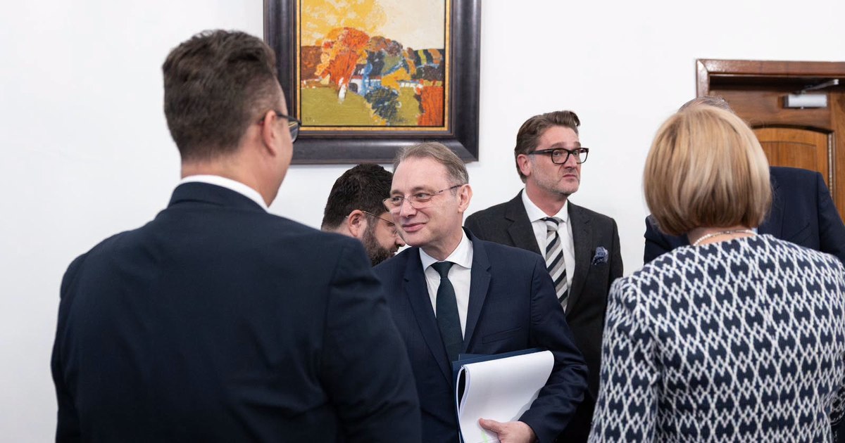 Poziția premierului Luca Niculescu privind unirea Republicii Moldova cu România