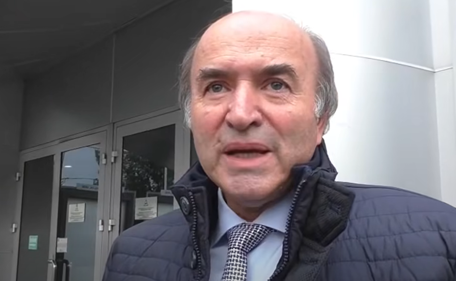 Baroul Iași critică deciziile Universității „Alexandru Ioan Cuza” privind limitarea activității cadrelor universitare
