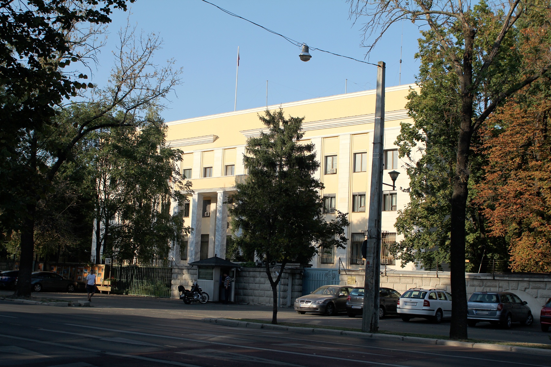 Ambasada Rusiei respinge acuzațiile de sabotaj la uzina Carfil, numind protestul român neîntemeziat