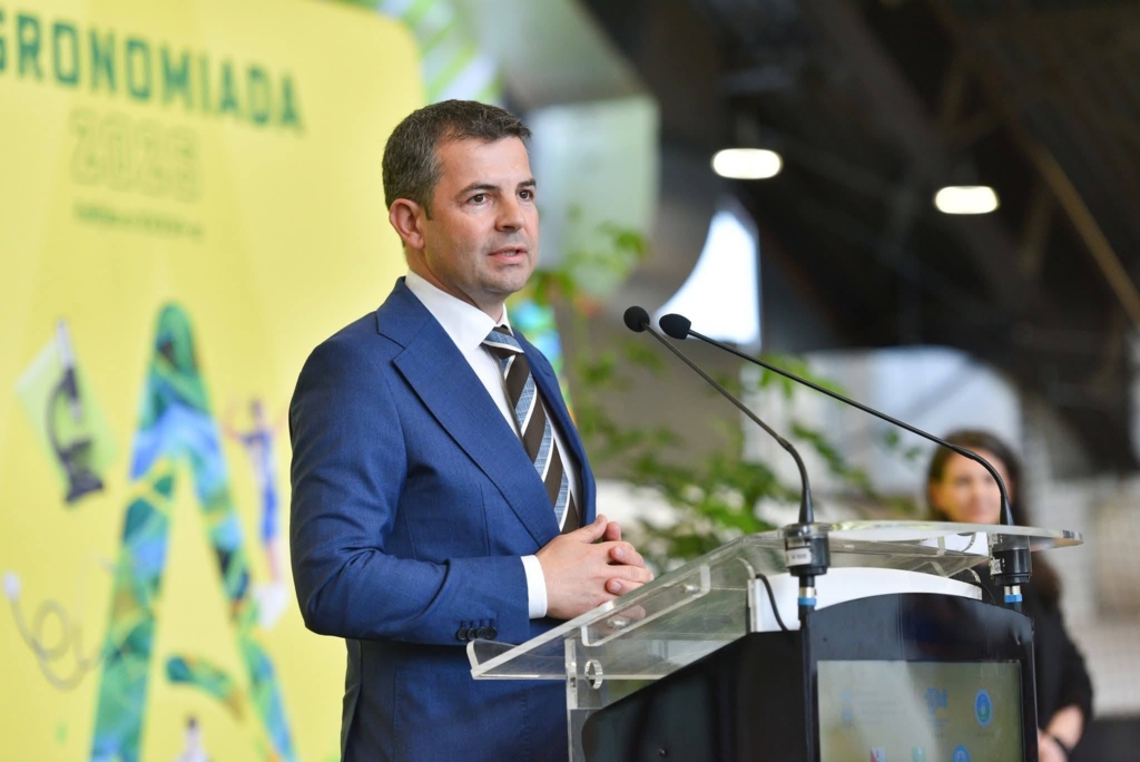 Camera Deputaților a respins propunerea de desființare a Agenției Române pentru Investiții și Comerț Exterior