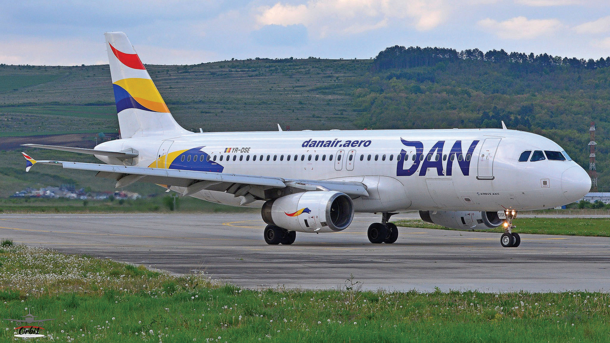 Conflict financiar în aviație: DAN AIR solicită demisia conducerii NETOPIA și a directorului Aeroportului Bacău