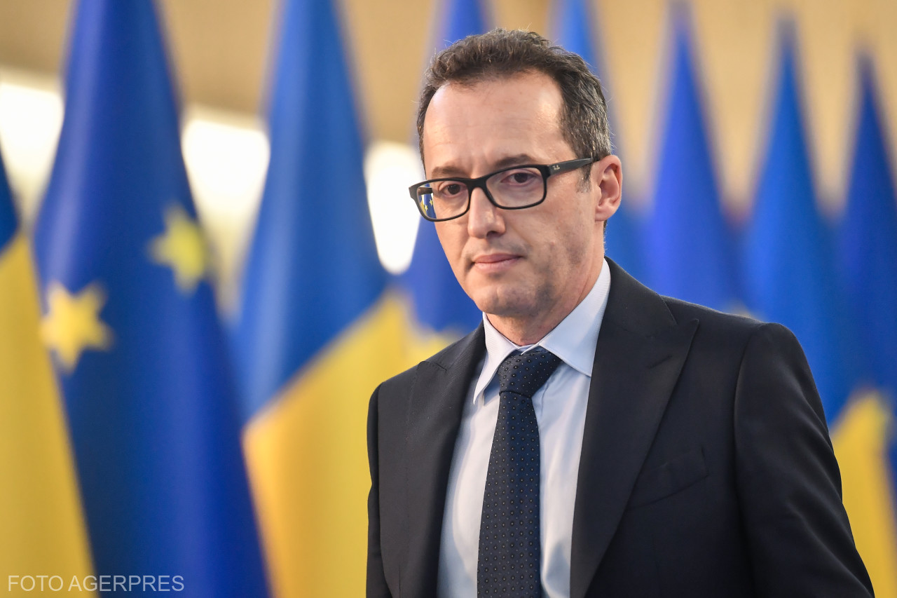 Obiectivele de digitalizare ale ministrului Bogdan Dumitru: Eliminarea imprimantelor din minister