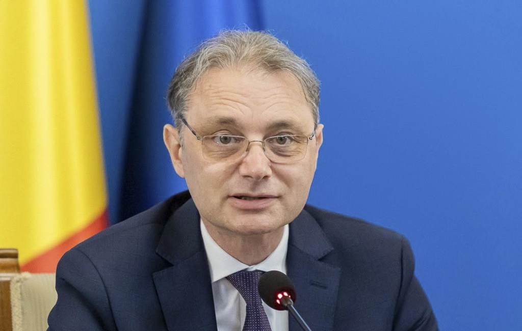 Viabilitatea Guvernului Luca Niculescu este limitată de lipsa unei majorități parlamentare și de acorduri politice temporare