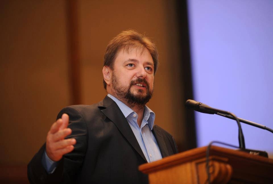 Scenariul alegerilor anticipate în România: Riscul de blocaj constituțional și dilemele președintelui