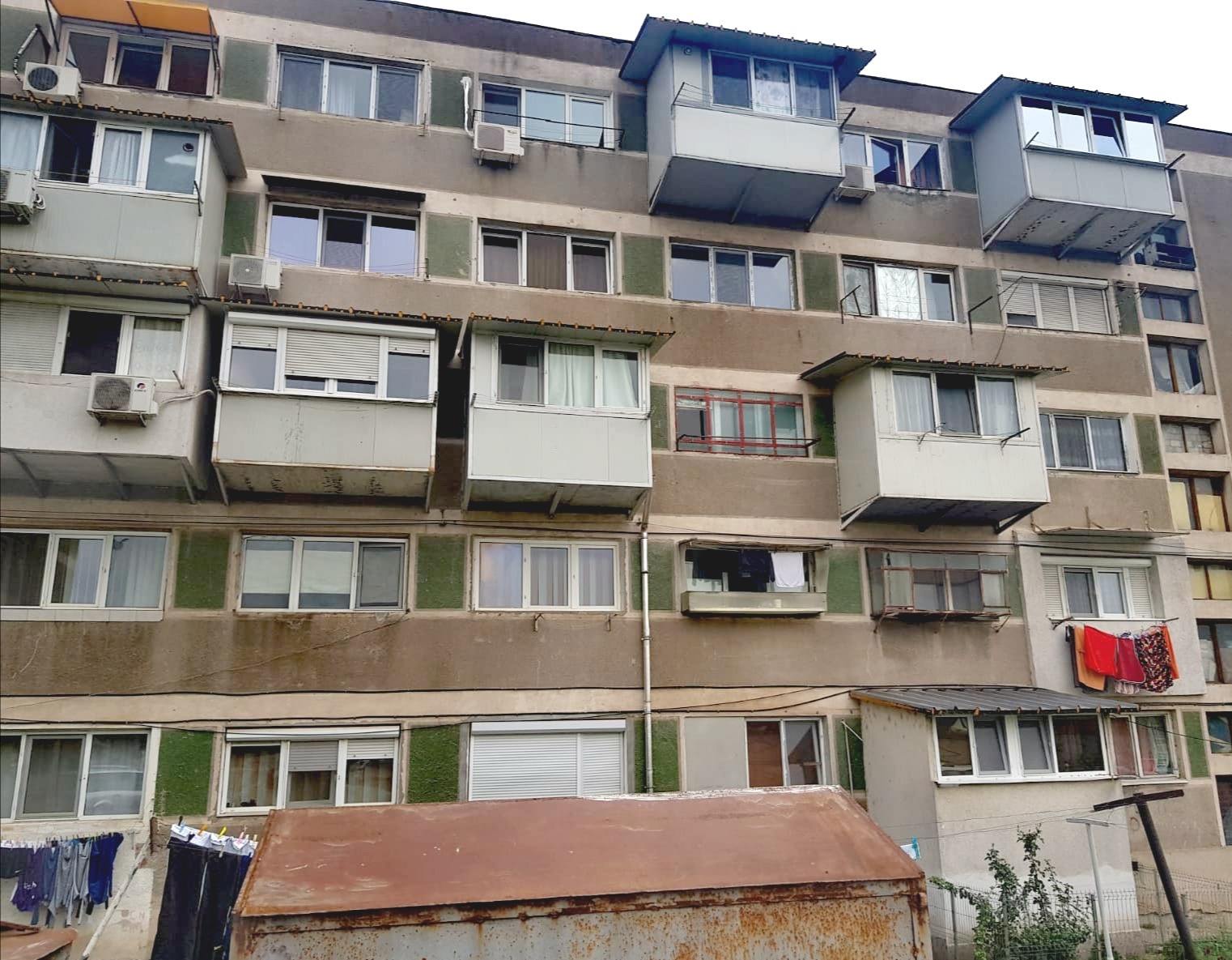 Regularea modificărilor la locuințe: Alexandru Stoica explică situația proprietarilor care au închis balcoanele