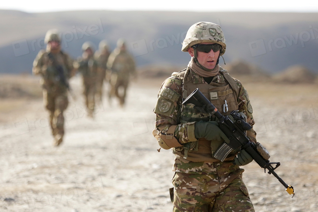 NATO este pregătită pentru scenarii de atac sub steag fals din partea Rusiei, conform șefului militar al Alianței