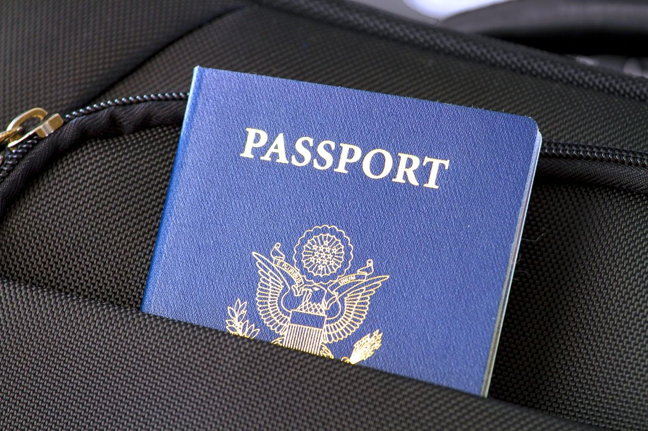 Administrația Trump reluiește procesarea vizelor de imigrare în Ungaria și Polonia, în timp ce România rămâne în urmă