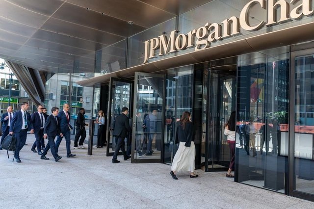 Nicușor Dan a transmis investitorilor de la JPMorgan că România va reduce deficitul bugetar sub 3% din PIB