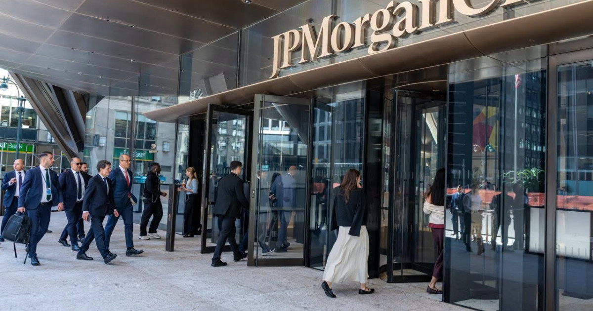 Nicușor Dan a prezentat planurile fiscale ale României în cadrul unei întâlniri cu investitorii JPMorgan la New York