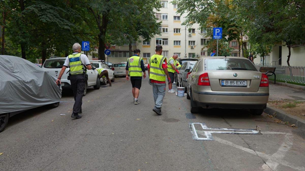 Primăria Sectorului 2 extinde numărul locurilor de parcare albastre pentru rezidenți