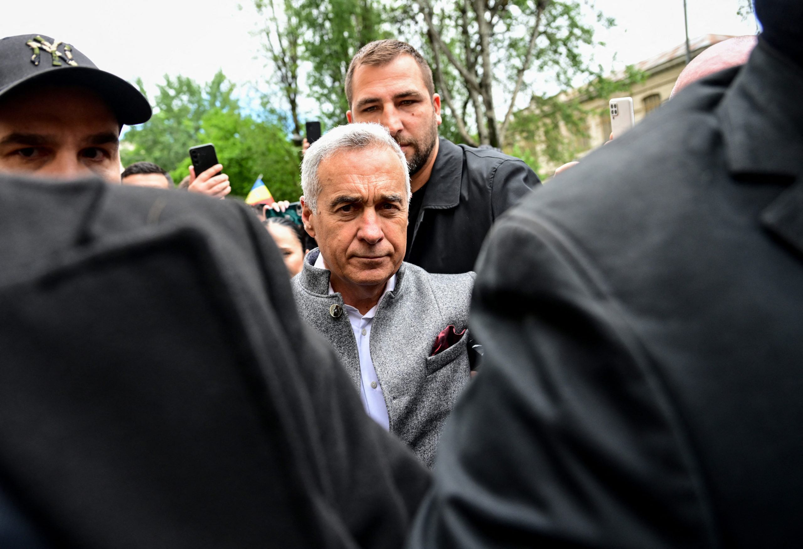 Călin Georgescu este prezentat în fața Tribunalului București cu propunere de arestare preventivă