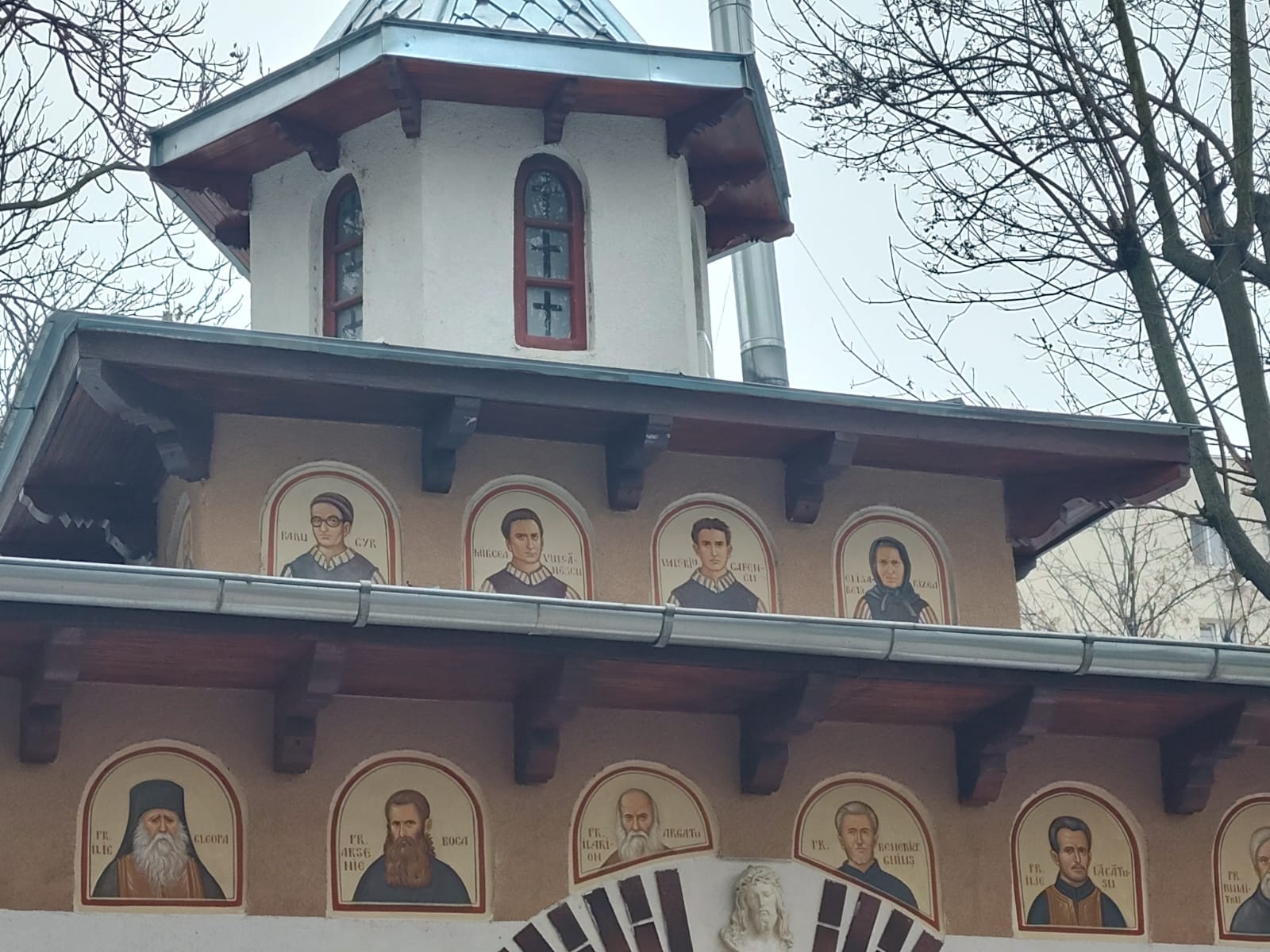 Institutul Elie Wiesel critică Senatul pentru blocarea modificării legii comemorării legionarilor