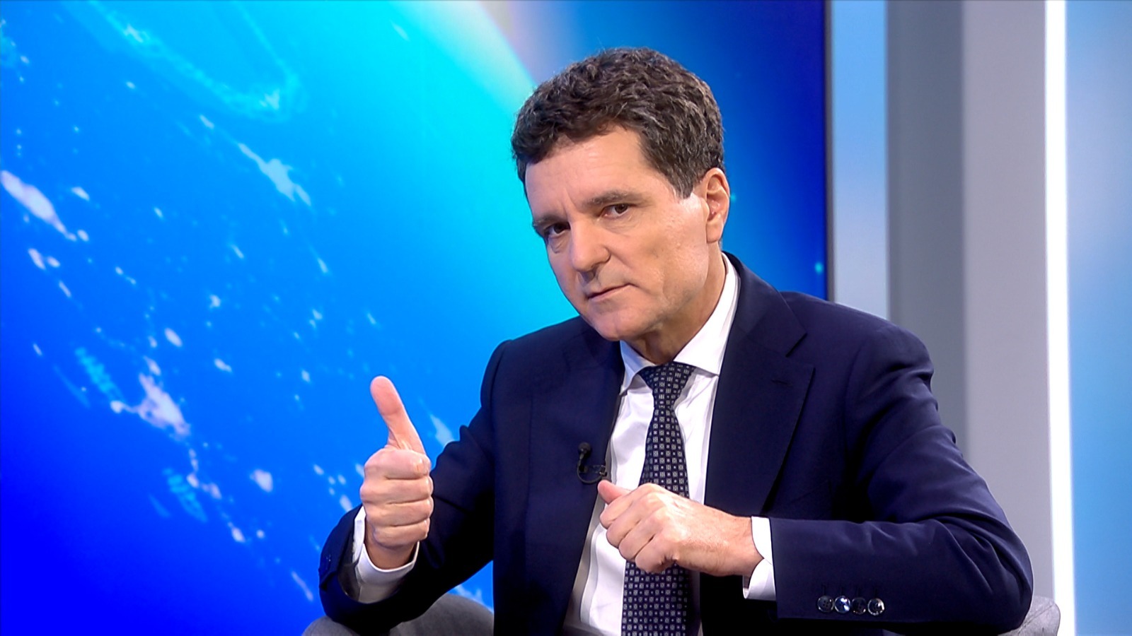 Nicușor Dan susține necesitatea unei contribuții echilibrate în NATO și validarea criticilor lui Donald Trump