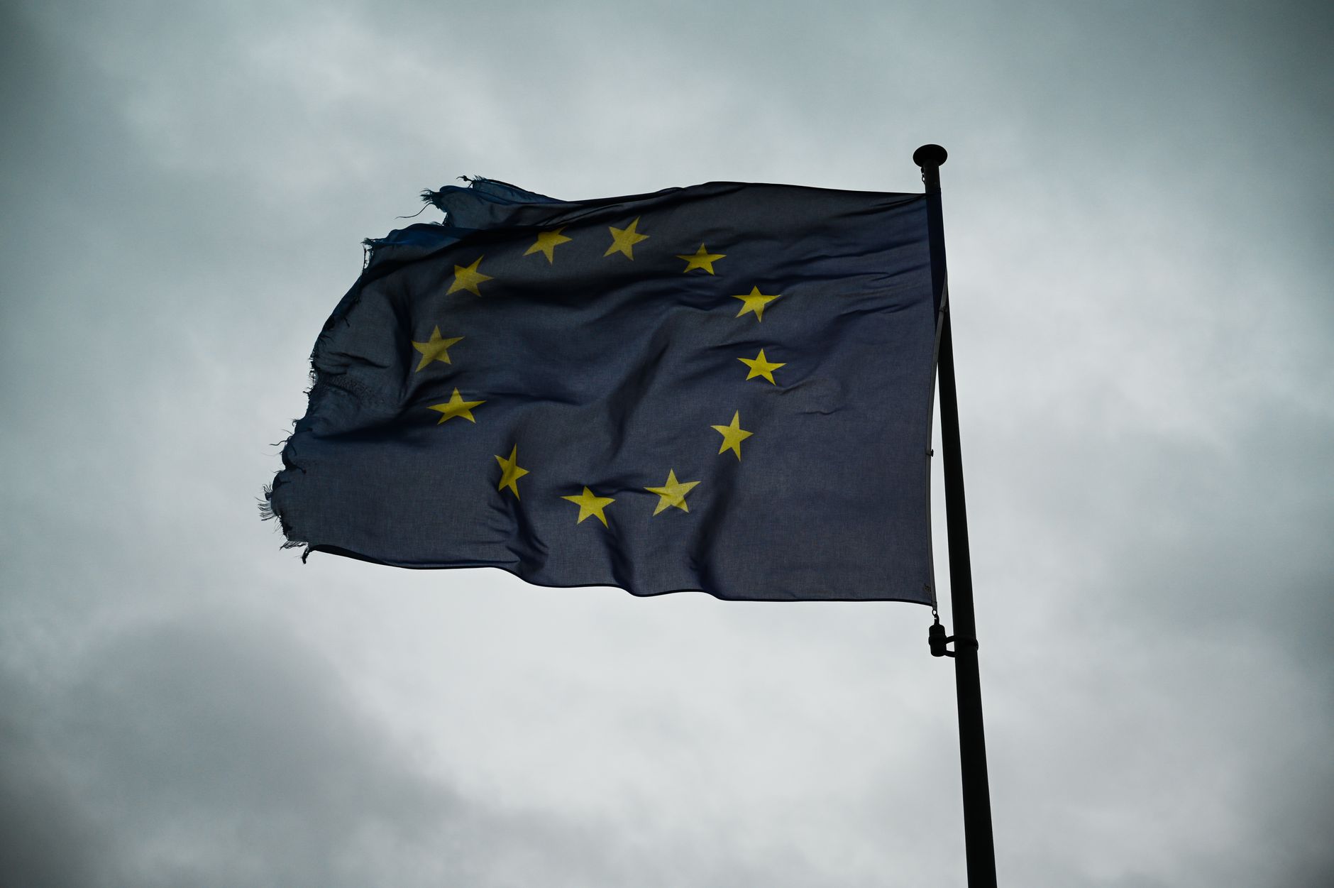 Nicușor Dan: Europa trebuie să reechilibreze contribuția la apărare, susținându-i poziția lui Donald Trump