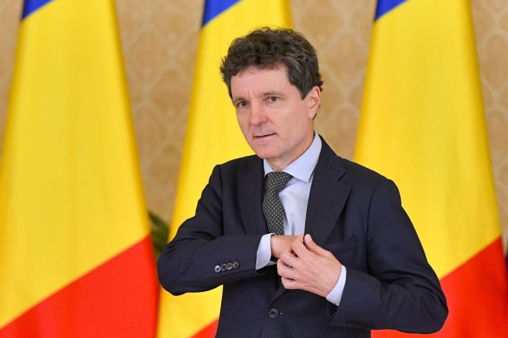 Nicușor Dan exclude alegerile anticipate și susține modelul de comasare a comunelor din Republica Moldova