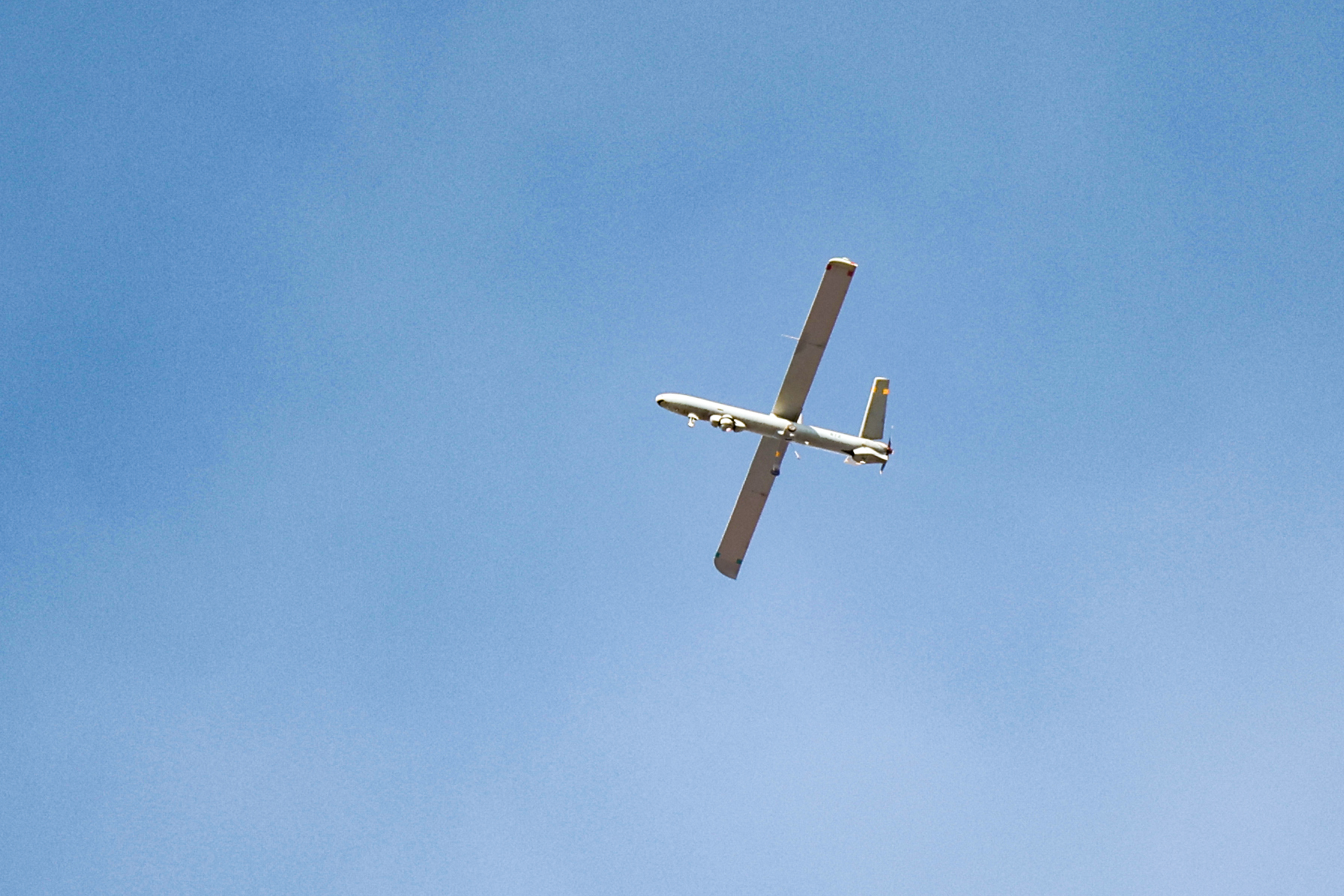 Dronă care a intrat în spațiul aerian al României s-a prăbușit în județul Suceava