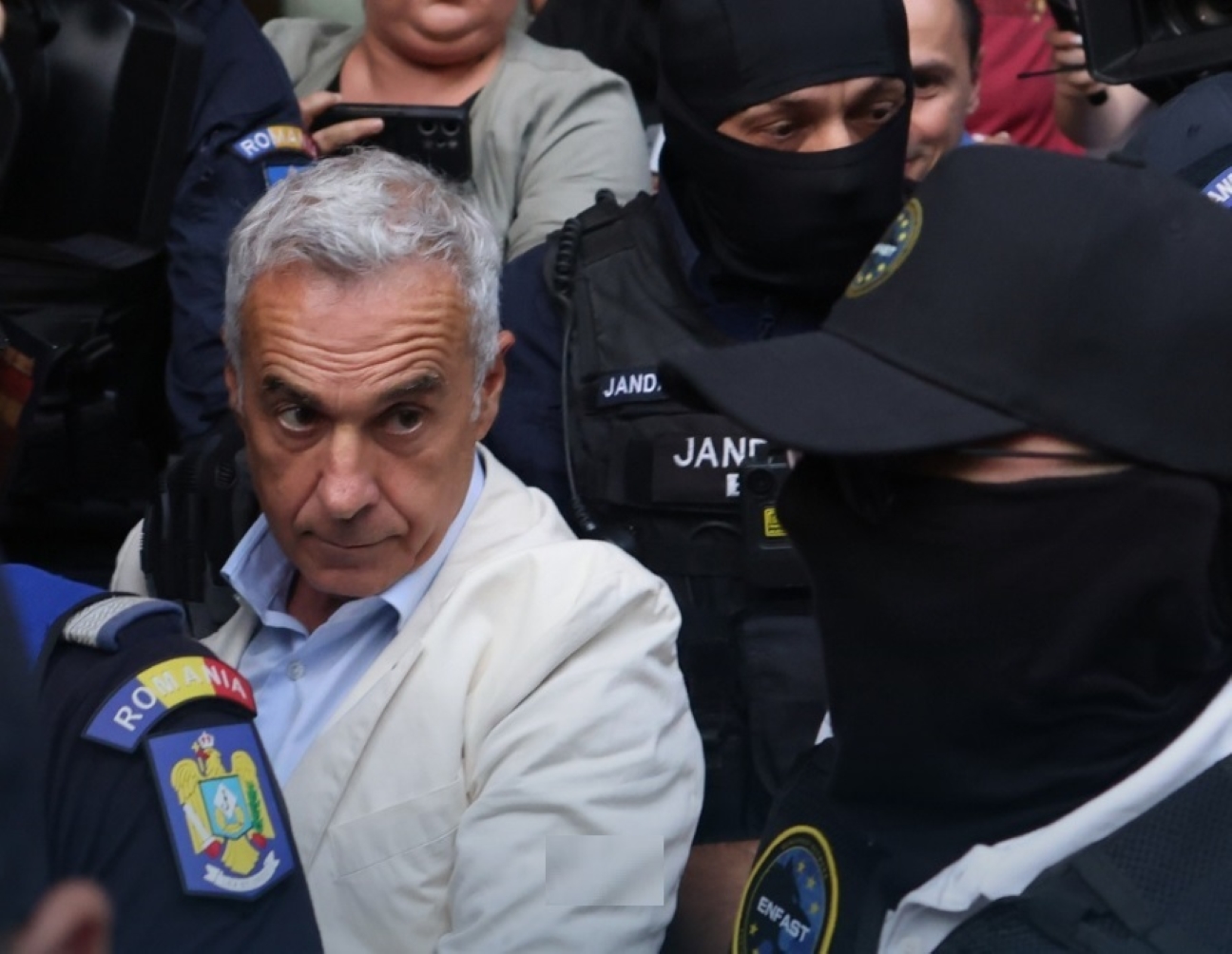 Casa lui Călin Georgescu din Mogoșoaia a fost pusă sub sechestru de DIICOT