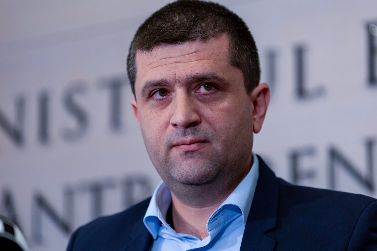 Radu Miruță respinge acuzațiile de opacitate privind programul SAFE și localizarea producției de armament