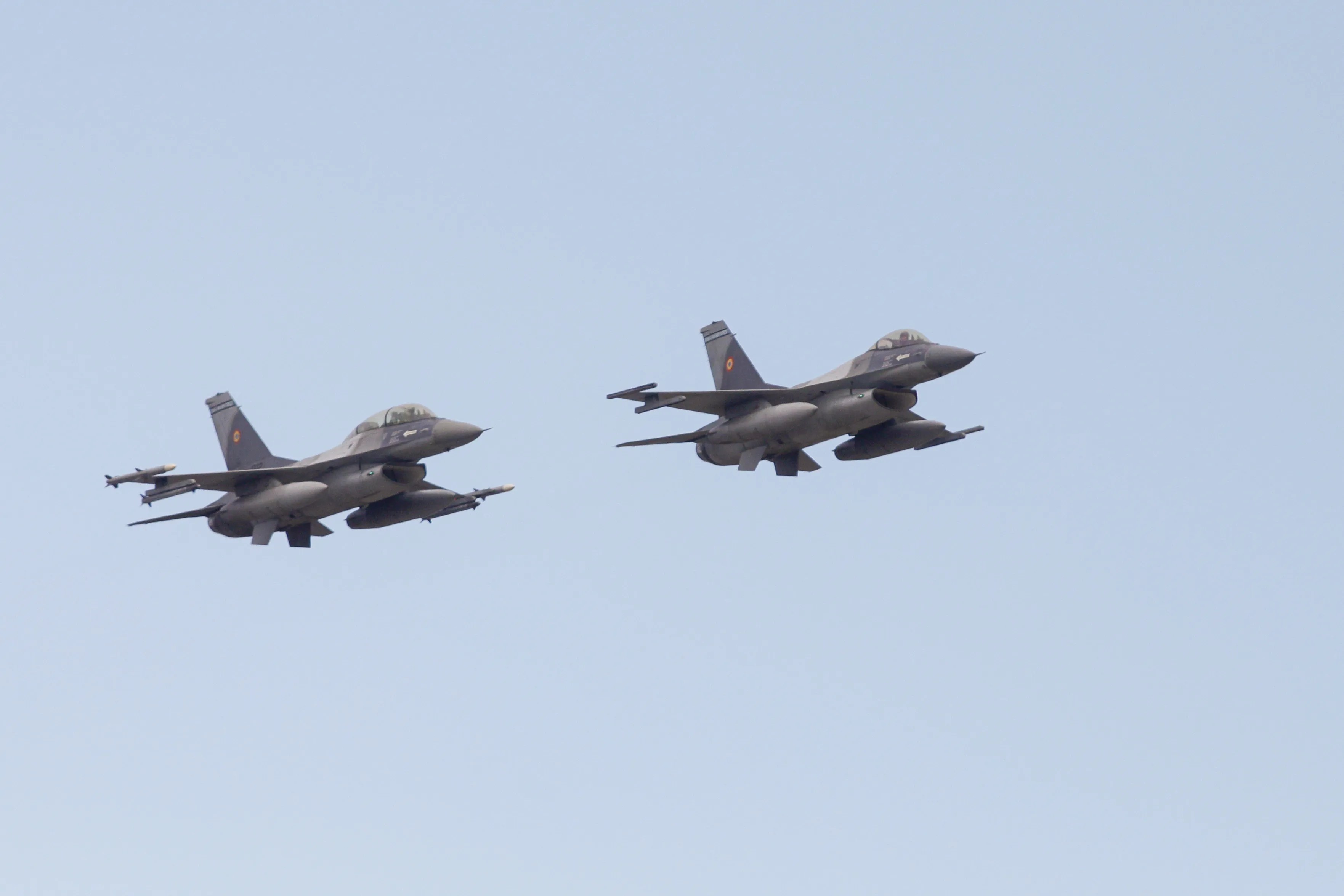 Alertă aeriană la granița de est a României: Dronă detectată lângă Galați și ridicarea avioanelor F-16