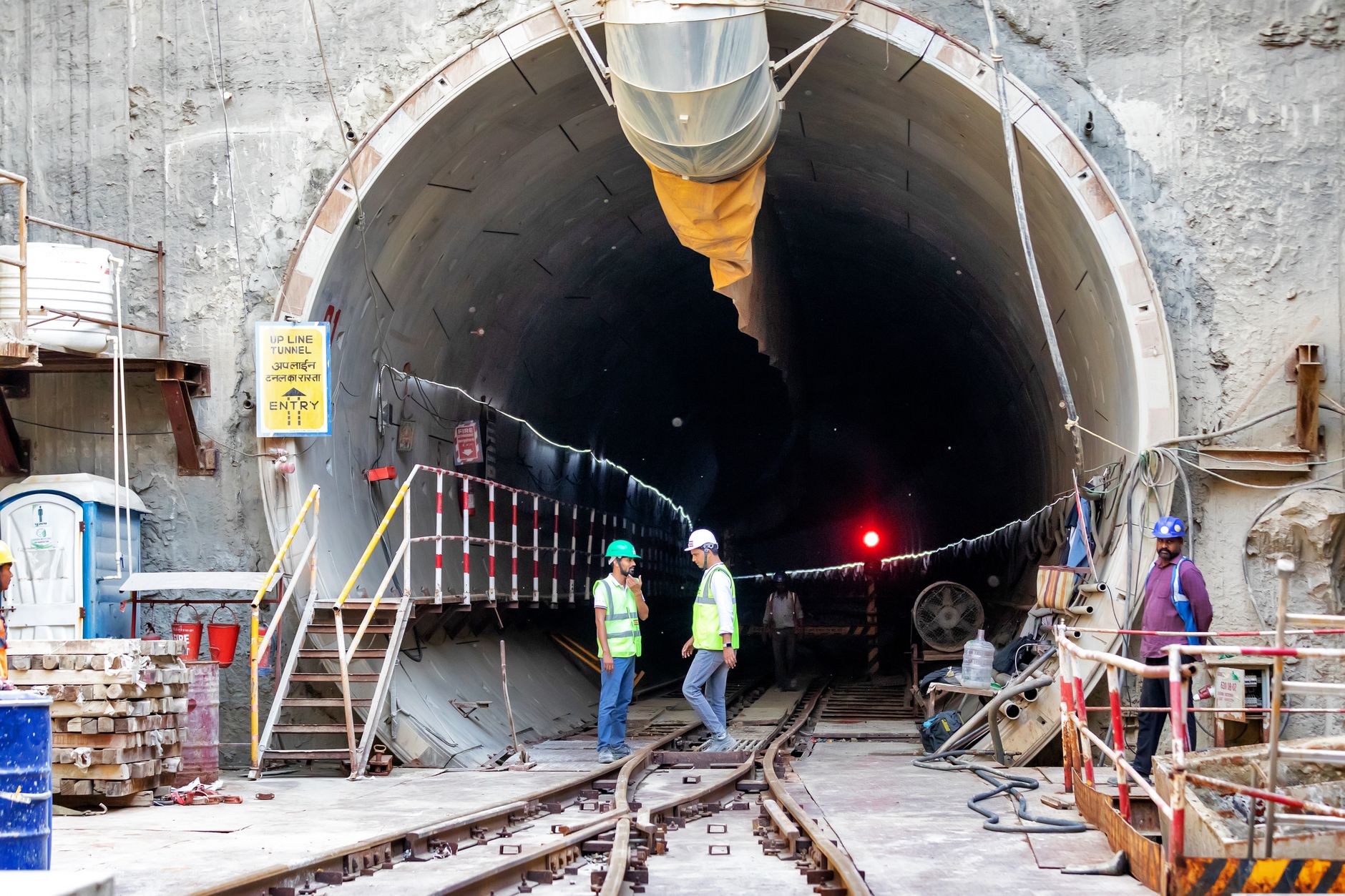 Stadiul lucrărilor la tunelurile Balota și Robești pe autostrada A1 Sibiu – Pitești