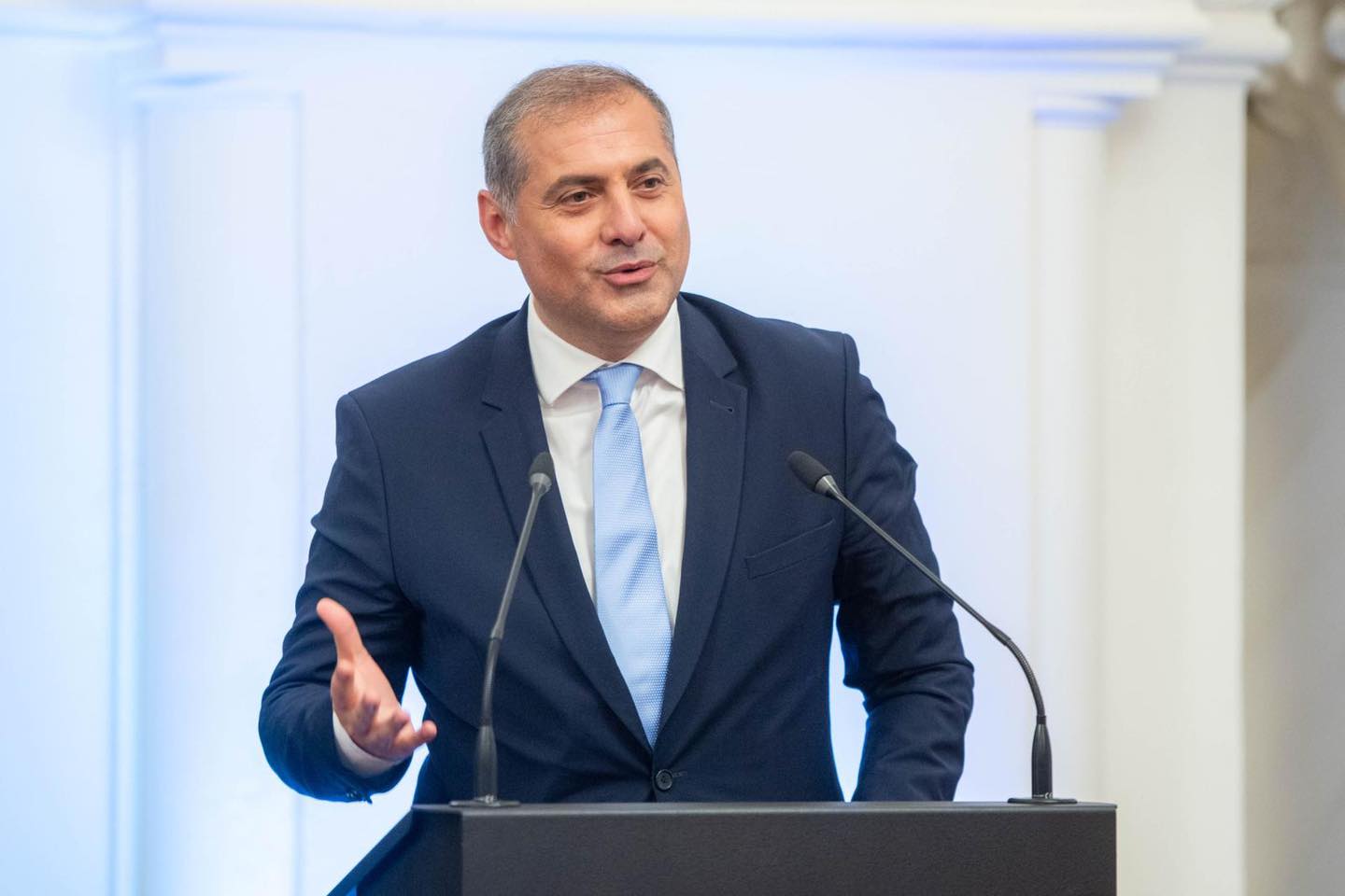 Constituit grup de sprijin pentru IMM-uri în Parlamentul României