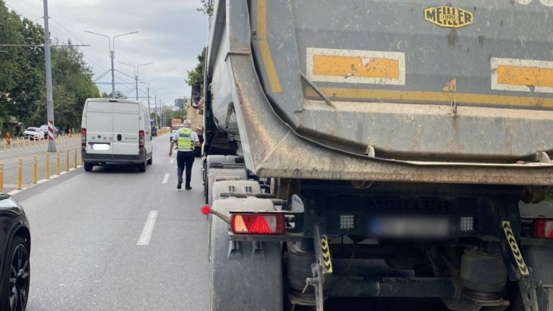Modificări ale regulamentului de circulație în București: eliminarea restricțiilor pentru camioane și utilaje