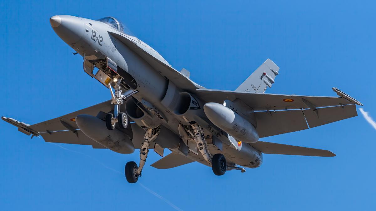 Dronă detectată lângă granița României: Avioane F-18 spaniole ridicate de la sol și alertă RO-Alert în Tulcea