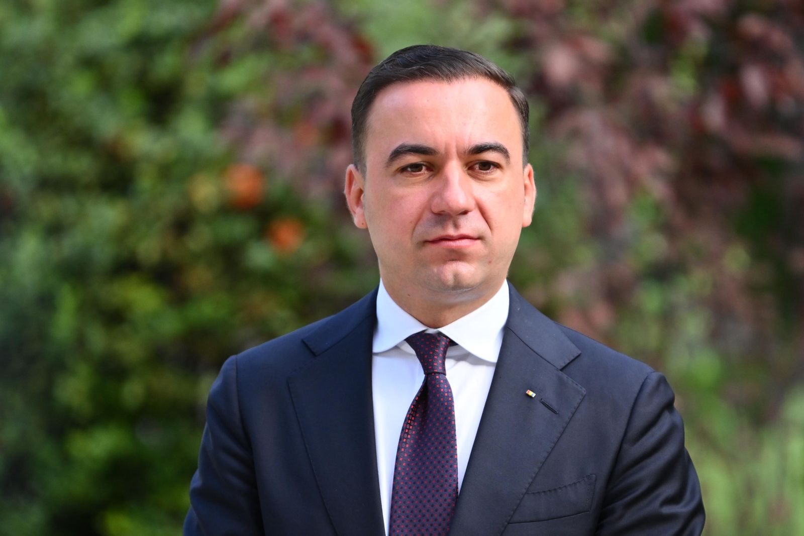 Bogdan Ivan respinge acuzațiile privind implicarea SUA în demiterea Guvernului Bolojan