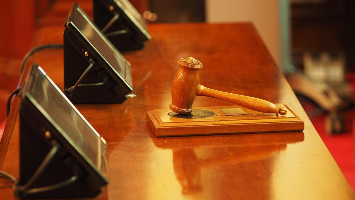 Tensiuni la Curtea de Apel în procesul pentru anularea decretului de desemnare a premierului Siegfried Mureșan