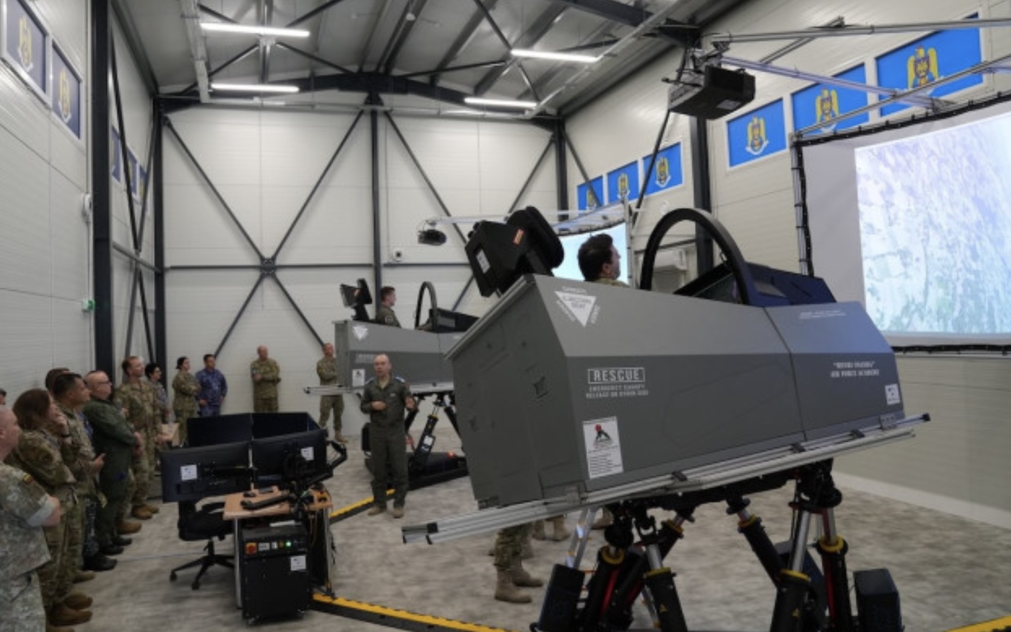 Academia Forțelor Aeriene din Brașov investește 1,6 milioane de lei într-un simulator pentru combaterea dronelor
