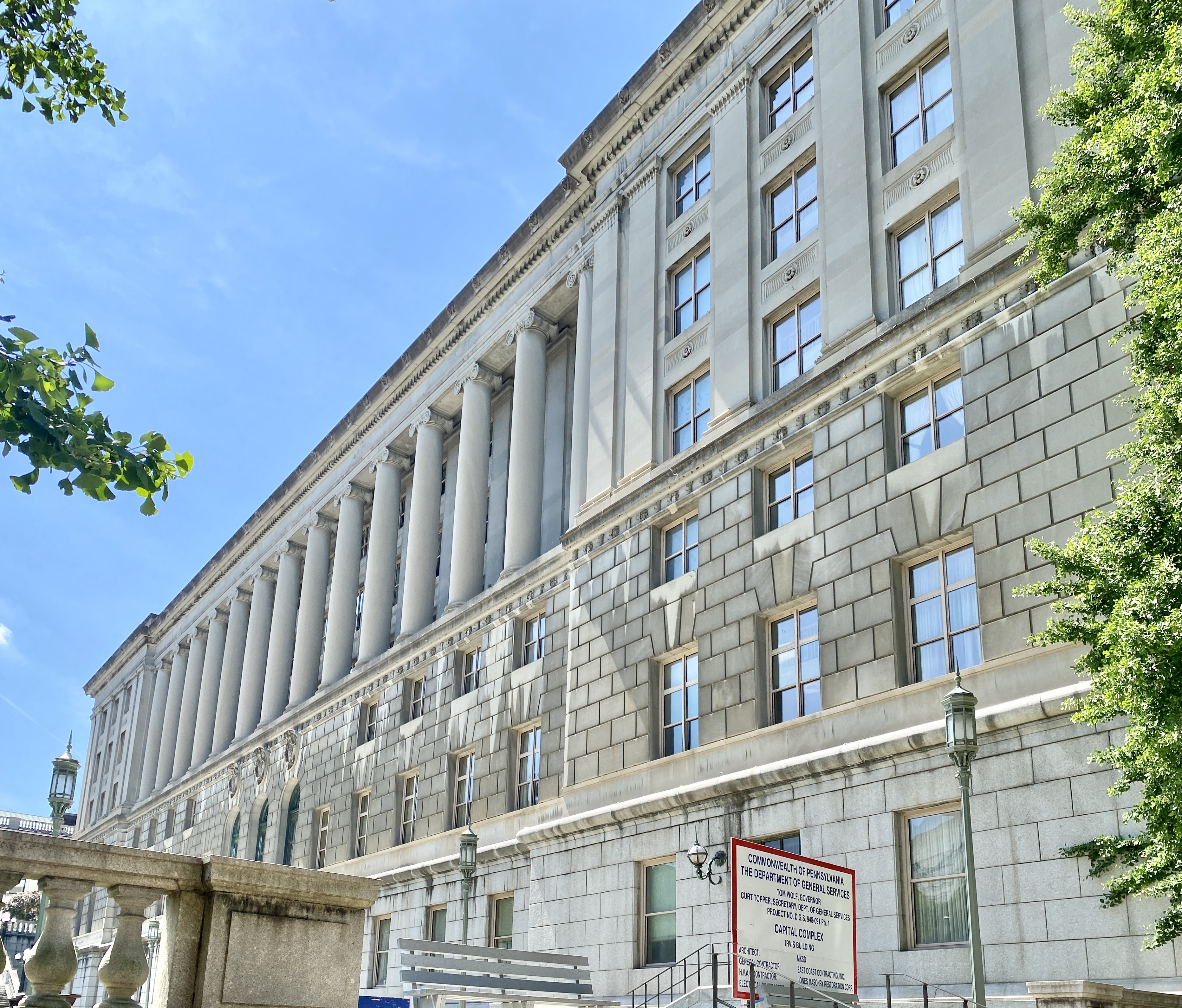 Controversa privind activitatea ambasadoarei SUA în regiune: implicarea unui lobbyist în proiectele energetice